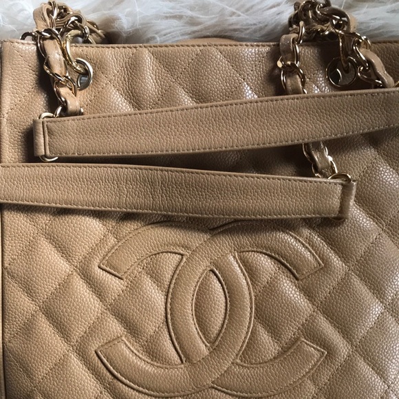 CHANEL CAVIAR GRAND SHOPPING TOTE - Picture 3 of 10